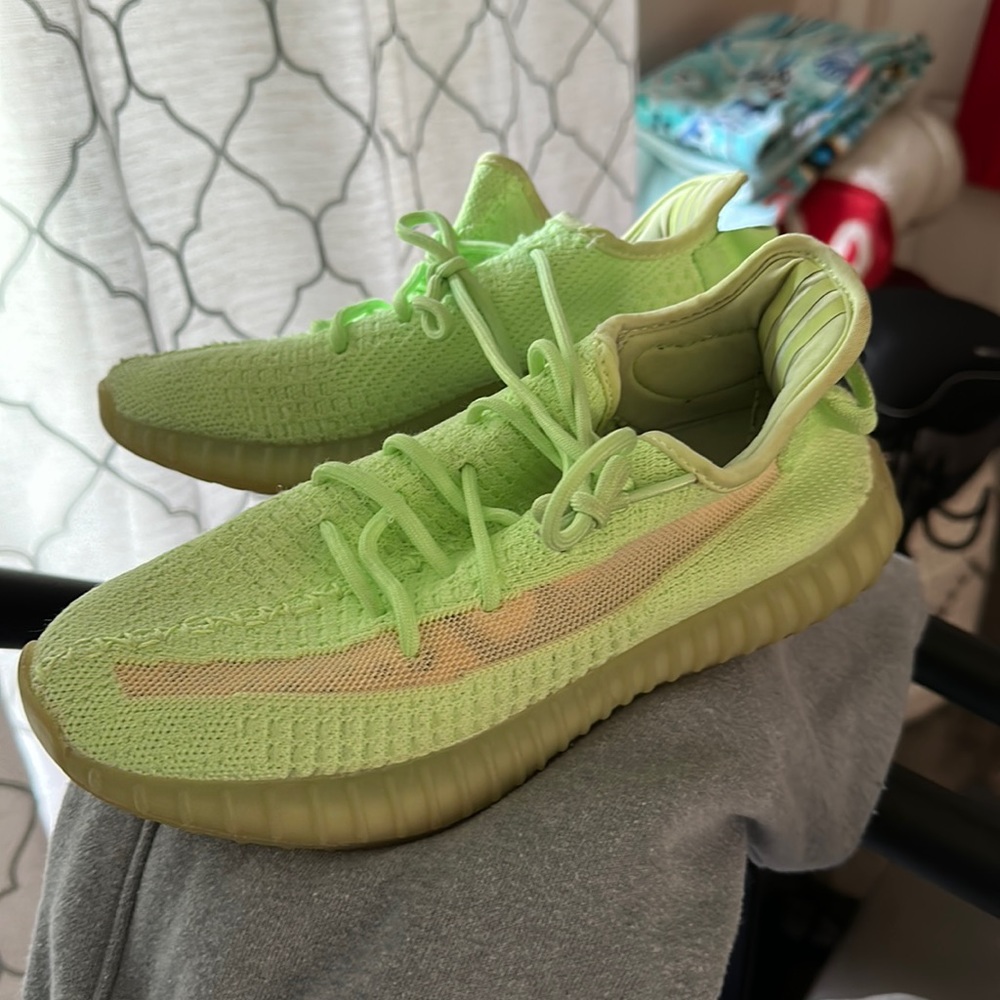 Yeezy Boost 350 Glow